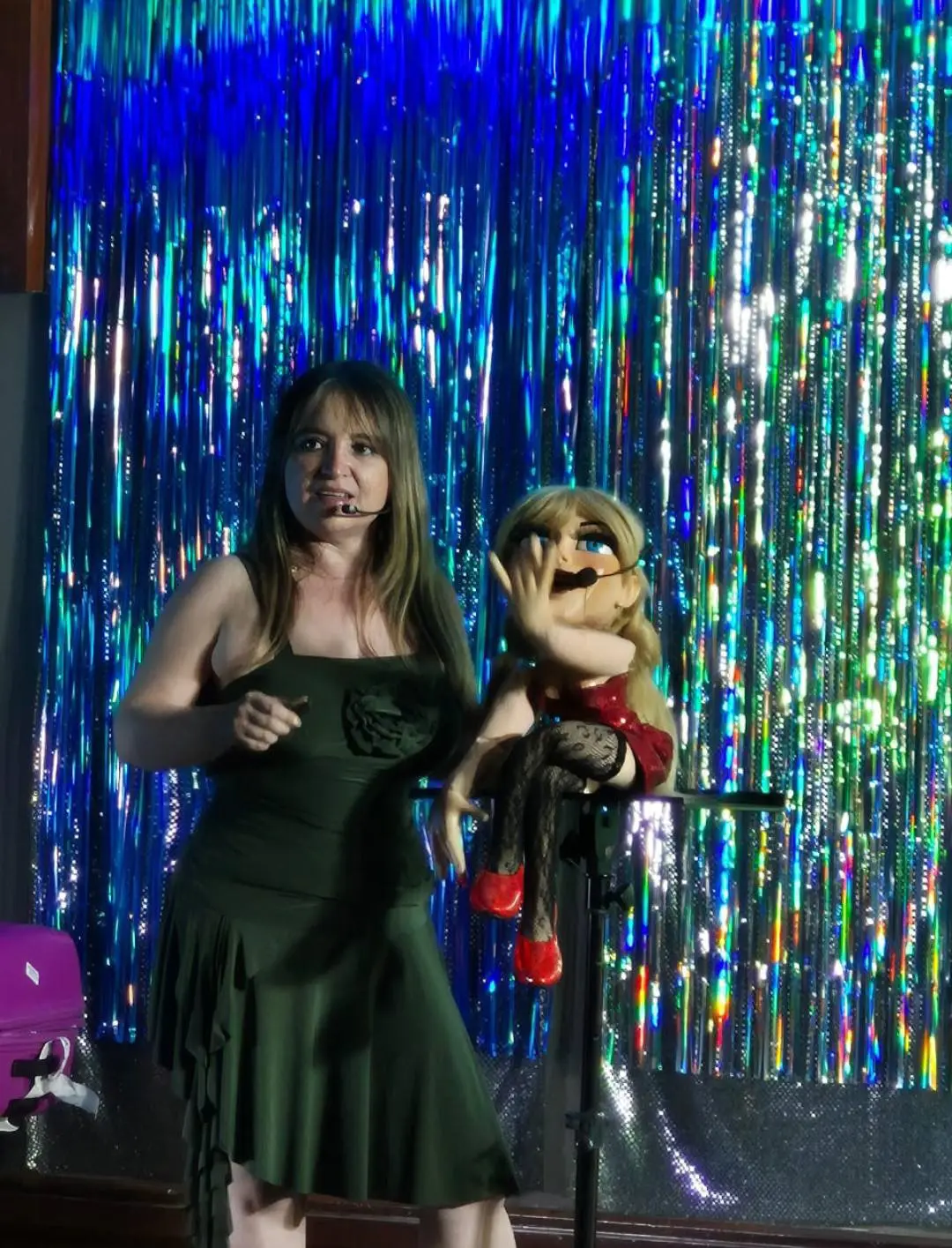 imagen recuadro La joven ventrílocua Andrea Cantú. Foto: Facebook.