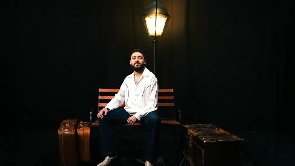 Alann Mora presenta "Quiérete un poquito": el tema con el que redefine su historia musical