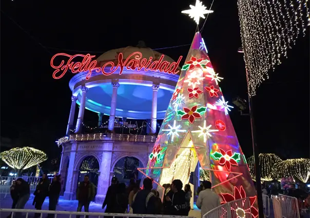 FOTOS | Encienden Alumbrado Navideño en el centro de Durango