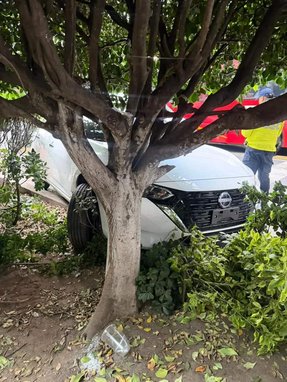 imagen recuadro Automóvil tras choque en CDMX. Foto: Ramón Ramírez