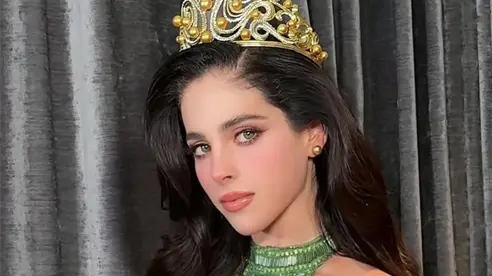 Fátima Bosch regala sonrisas y dona juguetes a niños con Cáncer y VIH Fátima Bosch regala sonrisas y dona juguetes a niños con Cáncer y VIH