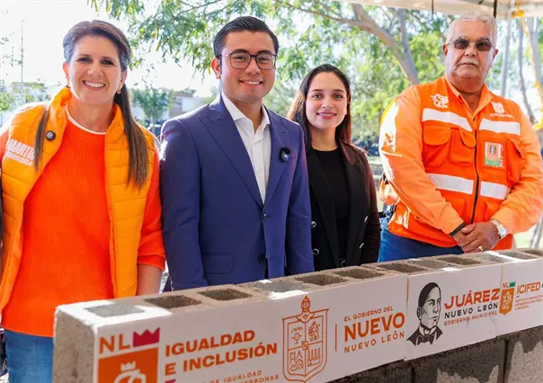 F&eacute;lix Arratia y Martha Herrera arrancan construcci&oacute;n de Centro Comunitario en Valle Santa Isabel