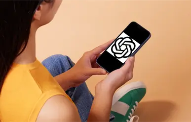 Los psicólogos de algoritmo: el riesgo de la salud mental de adolescentes y jóvenes en la IA