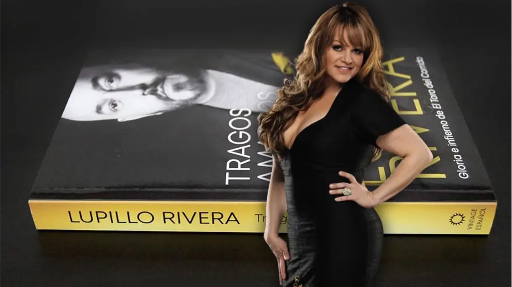 Lupillo Rivera reabre la herida a 13 años de la muerte de Jenni con fotos inéditas del día en que recibieron sus restos