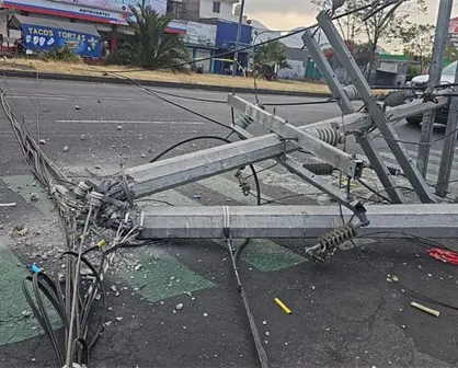 Colapso de postes deja sin luz a cuatro colonias en Iztapalapa