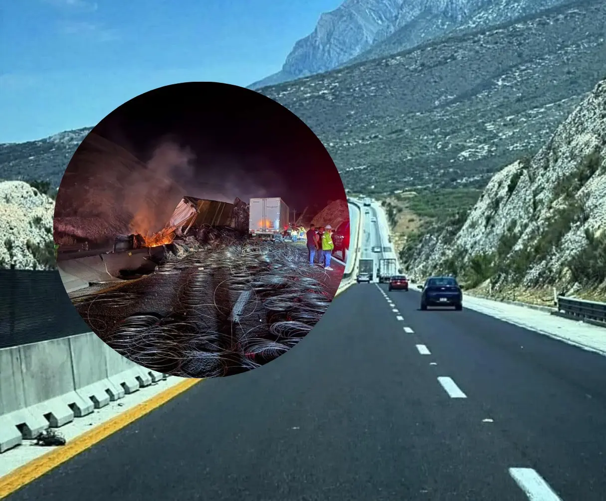 El hecho que derivó el cierre de la autopista Monterrey - Saltillo fue un choque múltiple así como un incendio. Foto: Canva | Google Images | Protección Civil de Nuevo León.