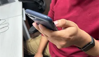 ¿Qué riesgos conlleva pasar demasiado tiempo en redes sociales? Aquí te lo dicen expertos de Nuevo León