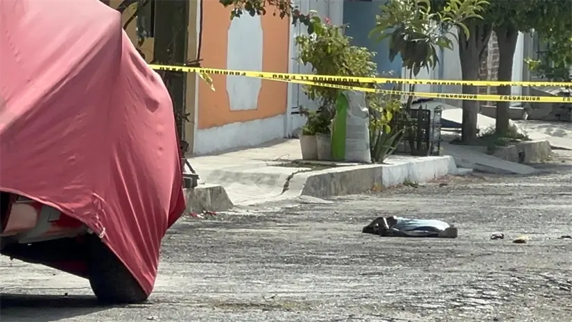 Hallazgo del cuerpo de un bebé en plena vía pública del Edomex.  Foto: Juan Manuel López