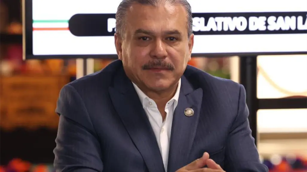 Diputado Wblester Santiago Pineda: falta a audiencia y presenta documento falso ante Fiscalía de Edomex