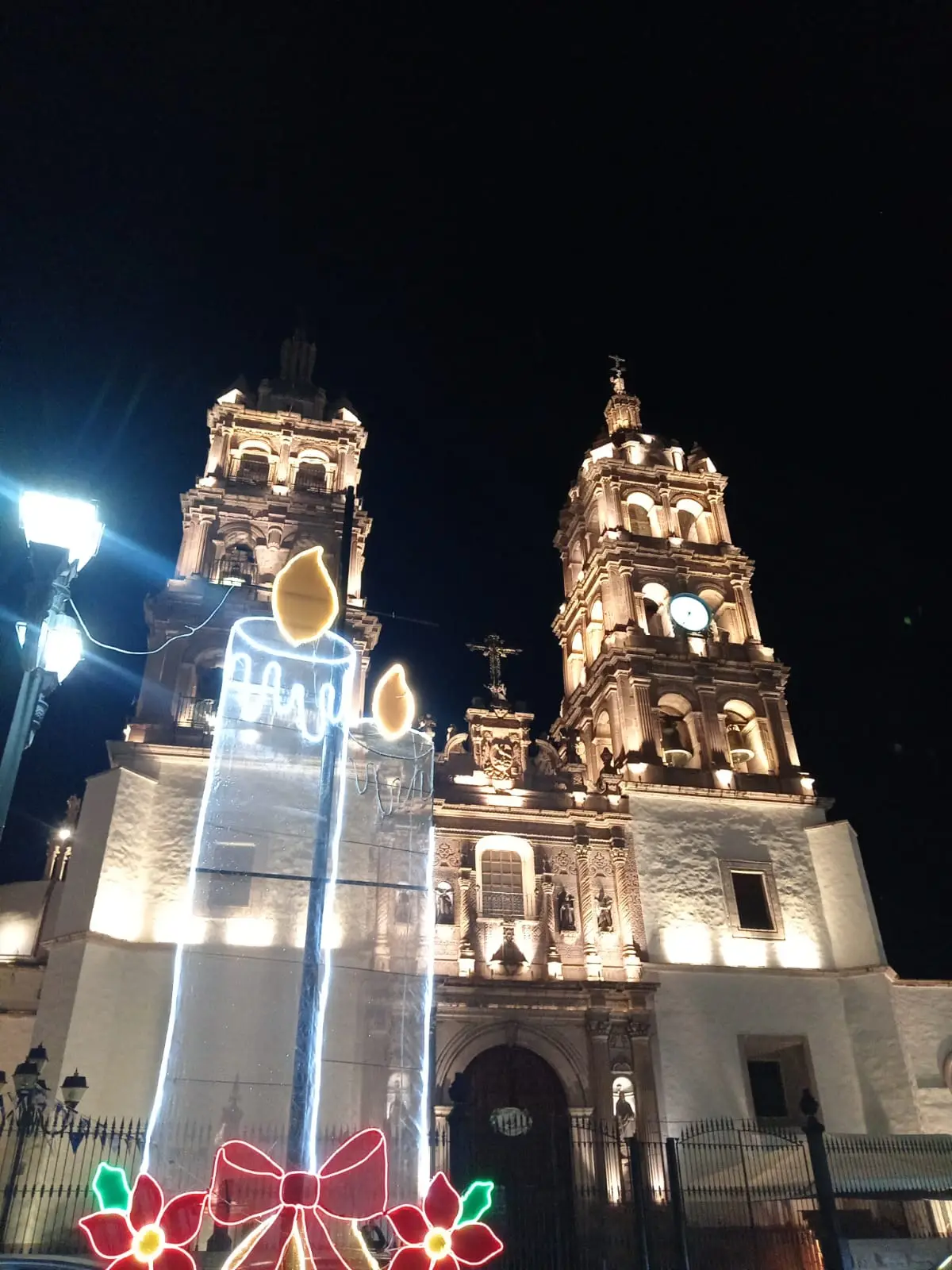FOTOS | Encienden Alumbrado Navideño en el centro de Durango