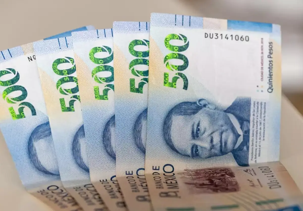 Los regios utilizan su aguinaldo para liquidar deudas en tiendas departamentales, créditos personales y de vivienda. Foto: Expansión