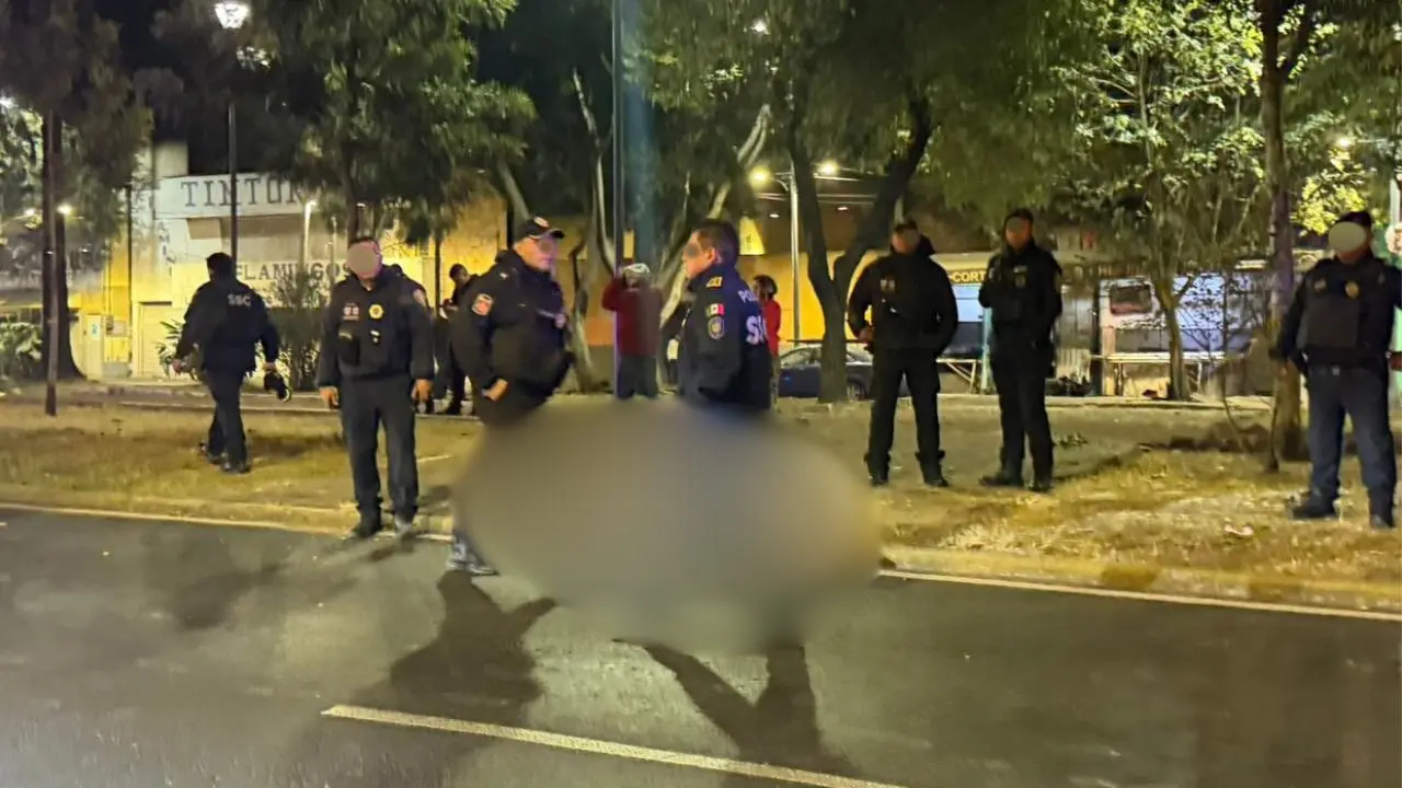 Policías de la CDMX investigan balacera en la alcaldía Venustiano Carranza. Foto: Ramón Ramírez