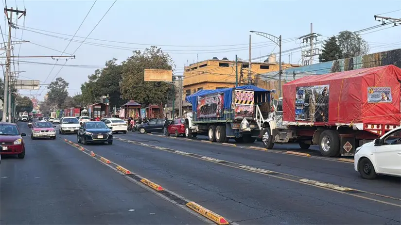 imagen recuadro La llegada de peregrinos a la Basílica de Guadalupe ha provocado afectaciones a la movilidad de la zona. Foto: Ramón Ramírez