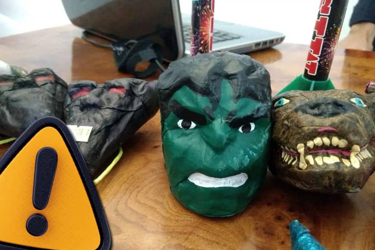 Alerta en Coahuila por venta de pirotecnia clandestina en redes sociales / Foto: Facebook Santigo Martinez | Canva