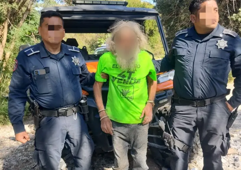 imagen recuadro El hombre fue resguardado por los policías y trasladado a las instalaciones de la Secretaría de Seguridad Pública de Guadalupe. Foto: Policía de Guadalupe.