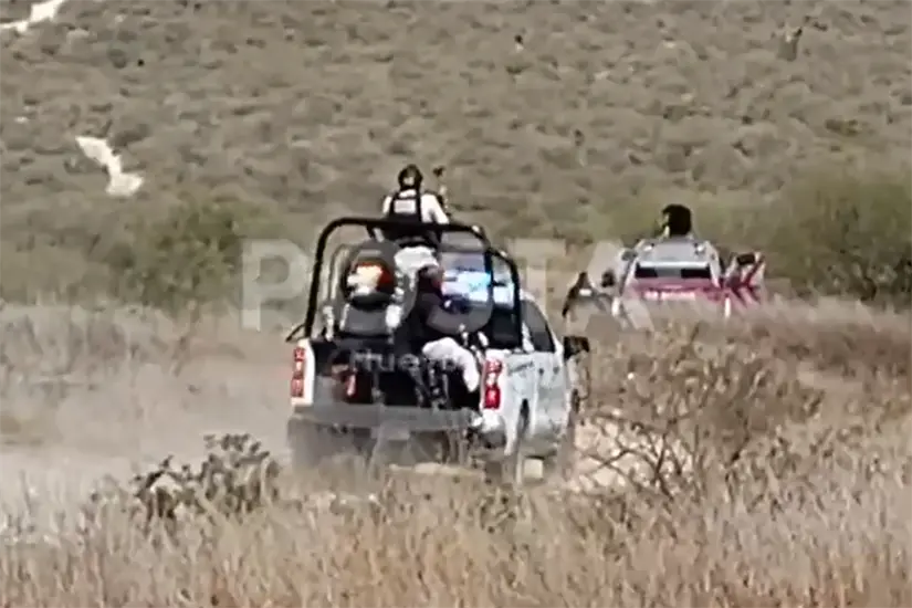 imagen recuadro La tranquilidad del municipio de García fue perturbada por el hallazgo de un cuerpo en estado de descomposición en una zona baldía. Foto: Captura