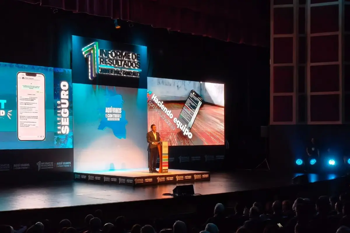 Javier Díaz presenta su primer informe de resultados en Saltillo / Foto: Marco Juárez