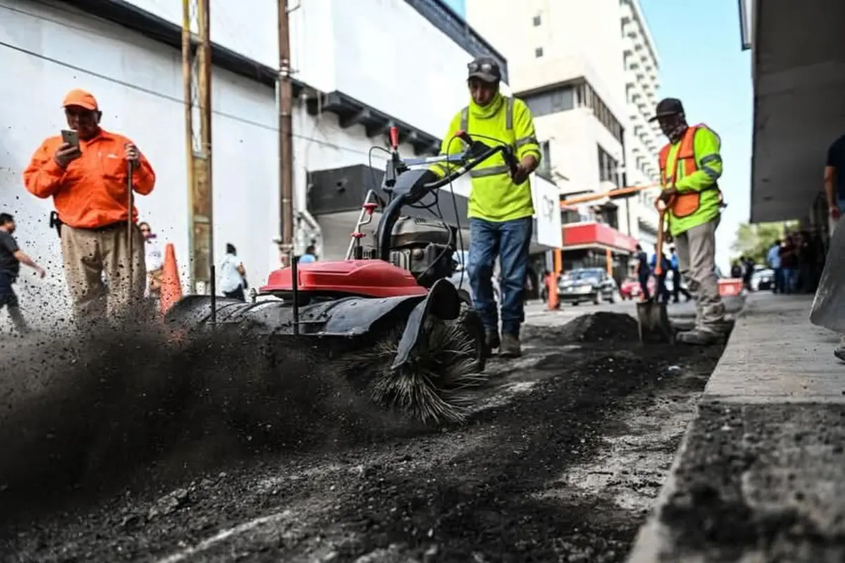 Las obras de bacheo continúan en la capital de Tamaulipas. Foto: Gobierno de Victoria