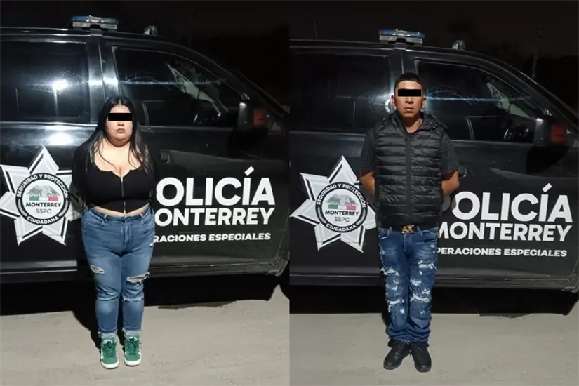 imagen recuadro Los elementos policiales hallaron un arma de fuego junto con un cargador. Foto: Policía de Monterrey