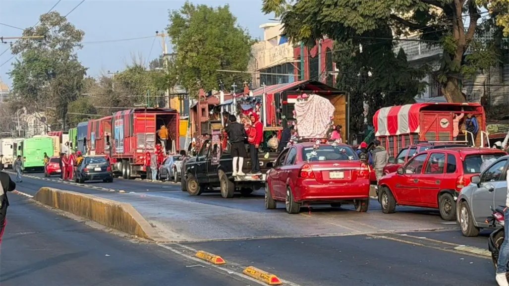 VIDEO | Caos vial en la Basílica: la llegada masiva de peregrinos deja la zona colapsada