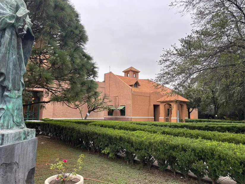 El próximo 11 de diciembre, la comunidad se reunirá para celebrar a la Virgen de Guadalupe en una emotiva misa cantada por Pedro Fernández. Foto: Vianney Carrera