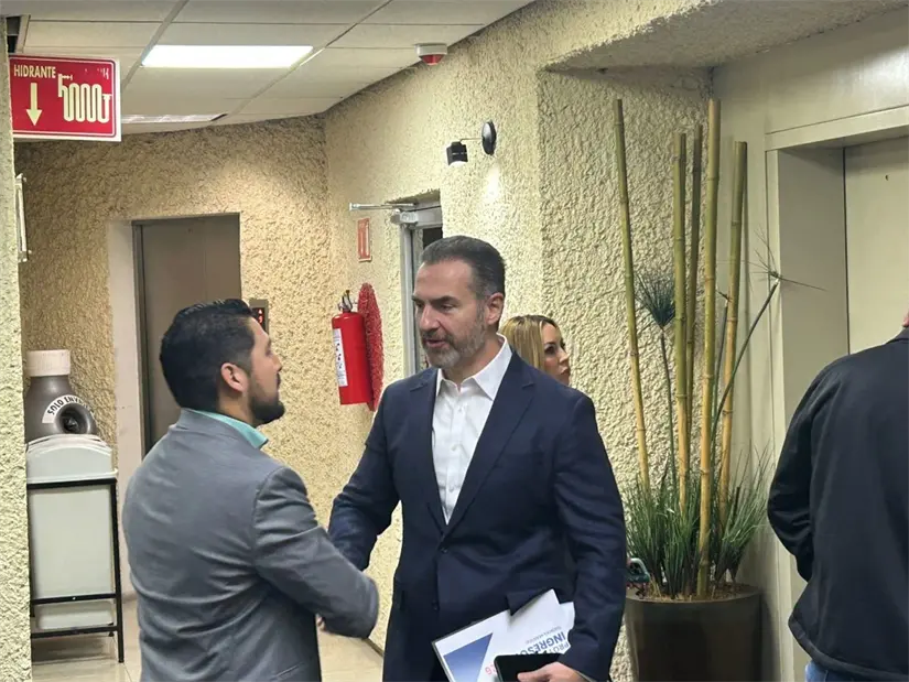 imagen recuadro La propuesta de presupuesto 2026 presentada por Adrián de la Garza busca fortalecer el enfoque municipalista en Monterrey. Foto: Diego Ovalle