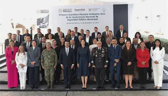 Adrián de la Garza participa en la Asamblea Plenaria de Seguridad Pública Municipal y respalda el nuevo plan nacional