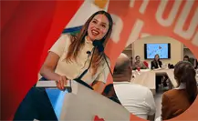 Mariana Rodríguez celebra nuevas familias para 30 niños de DIF Capullos que esperaban un hogar