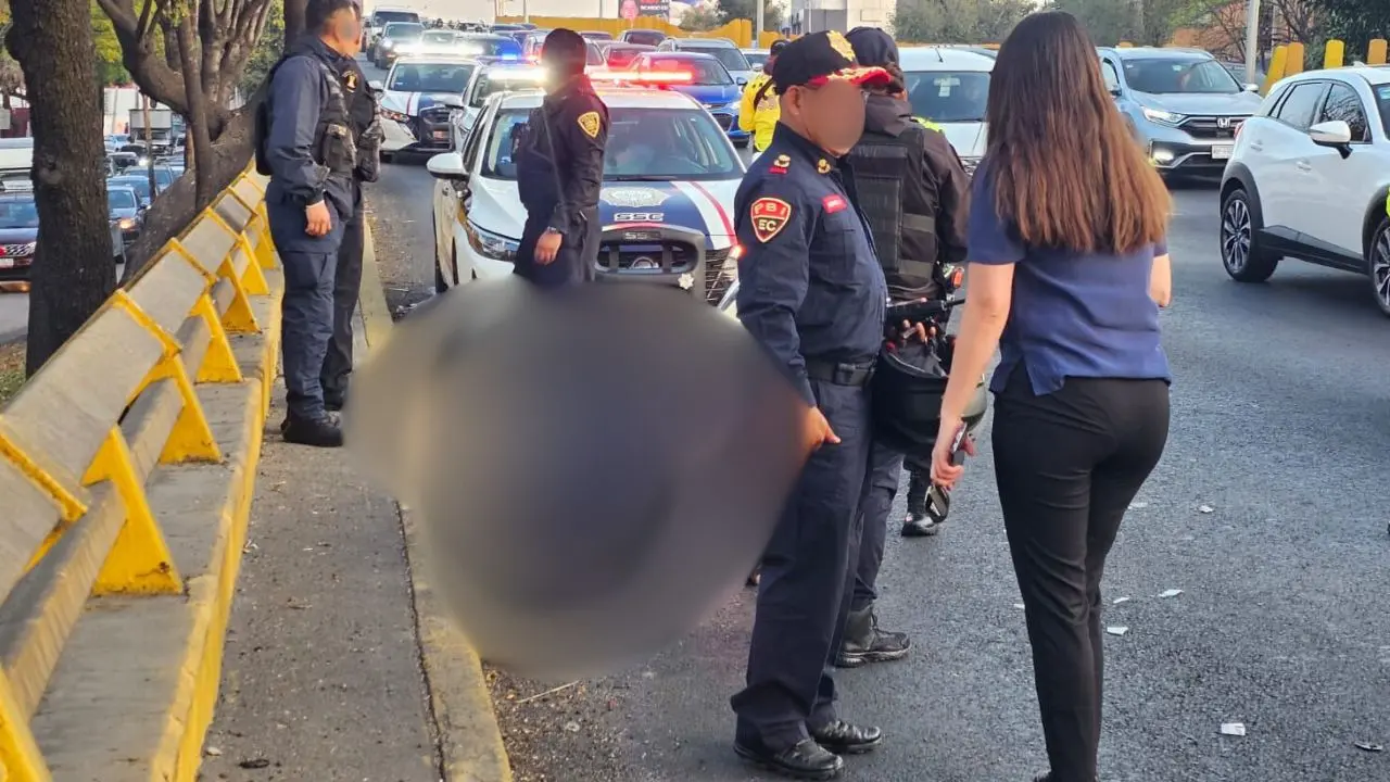 Accidente de motociclista en Circuito Interior Foto: Ramón Ramírez