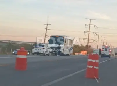 imagen recuadro El choque ocurrió alrededor de las 8:02 horas en la carretera Monterrey - Laredo. Foto: POSTA.
