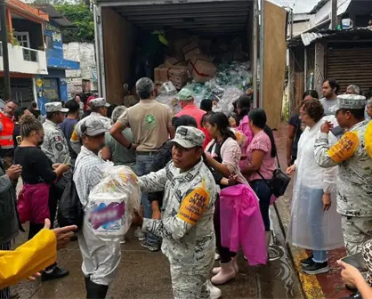 Enseres pendientes a damnificados por inundaciones aún sin fecha de entrega, confirma Sheinbaum