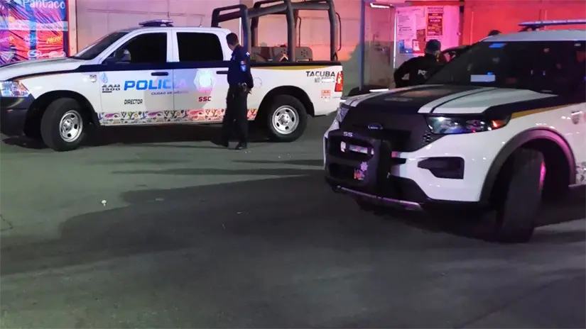 Unidad de la SSC en el lugar de homicidio en alcaldía Azcapotzalco. Foto: Luis Antonio Alfaro 