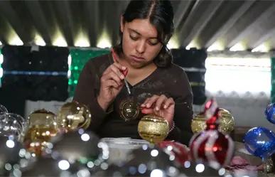 El pueblito escondido del Edomex donde puedes crear tu propia esfera artesanal