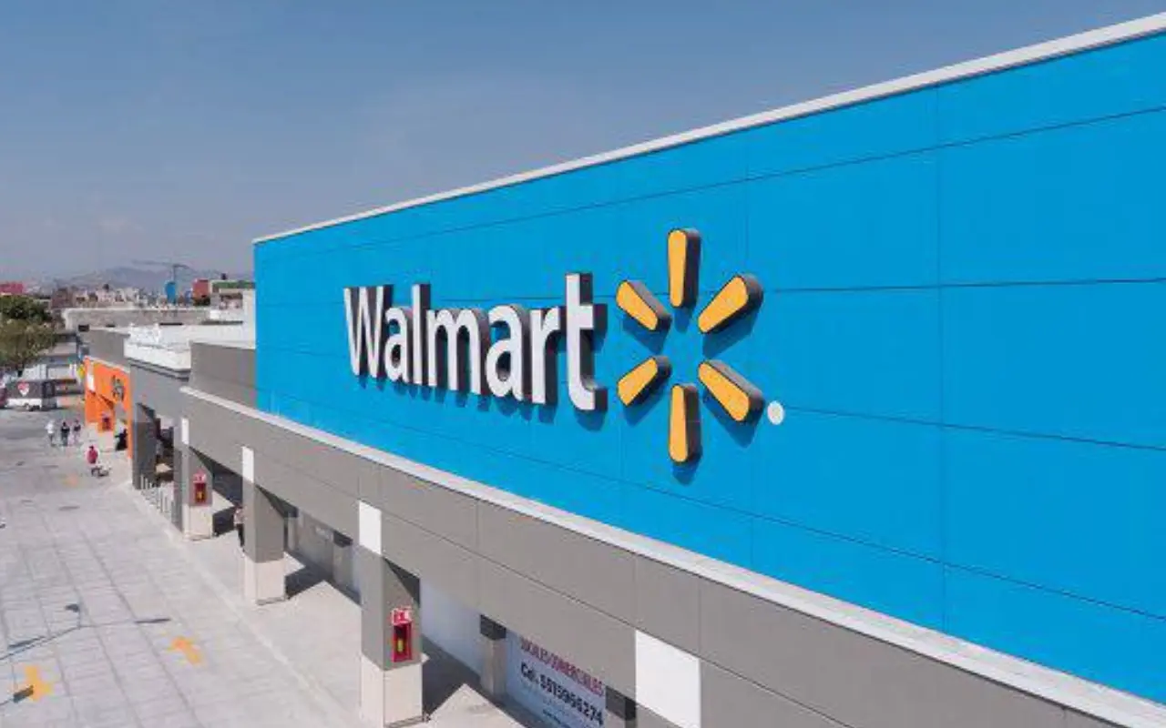 El clip se volvió viral en redes sociales por la violencia del enfrentamiento. Foto: FB/ HTSF (Canva)