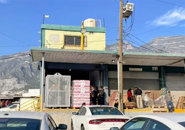 Fiscal&iacute;a de Nuevo Le&oacute;n catea bodega por fraude con etiquetas AYVI en Santa Catarina