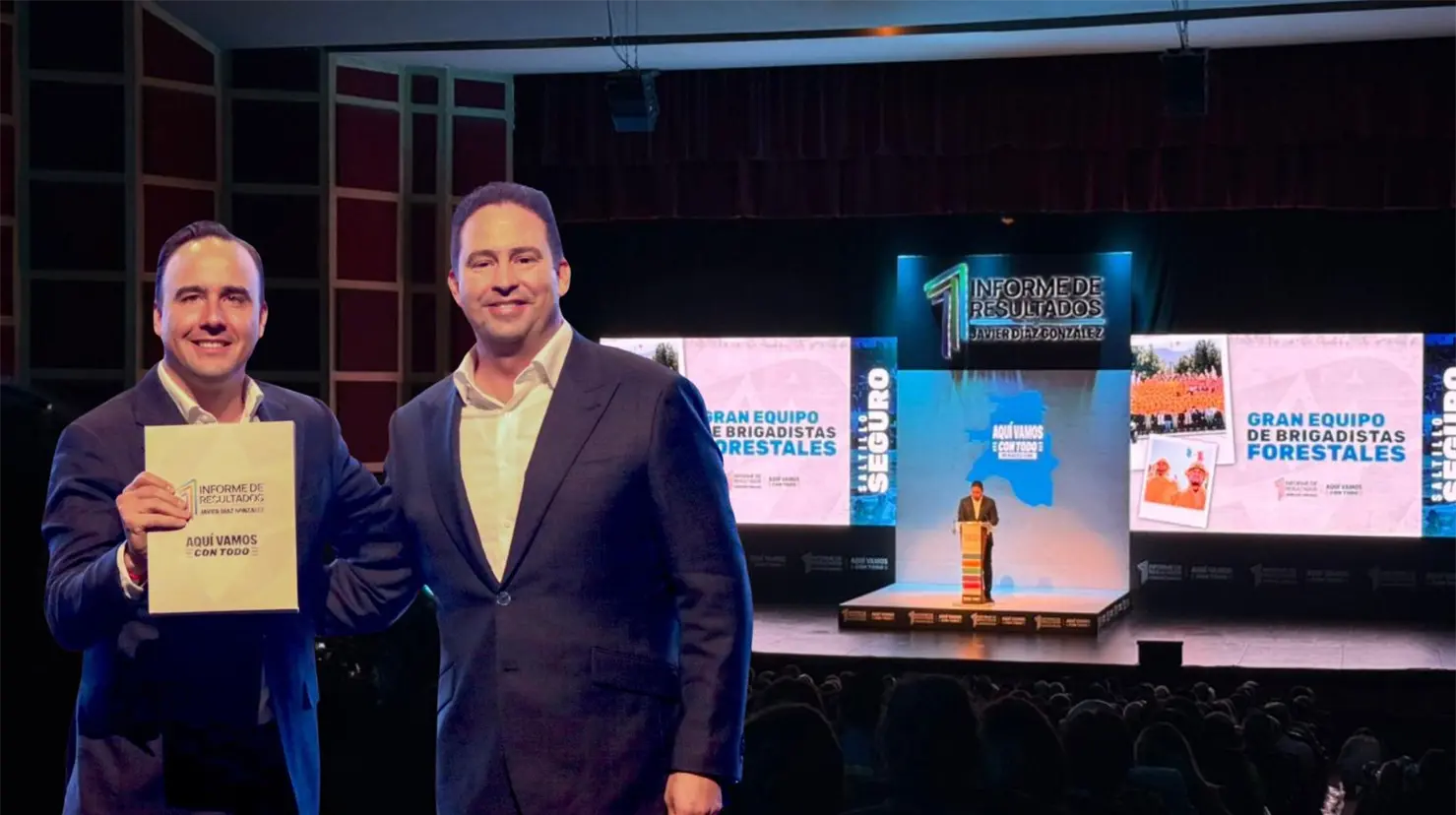 El gobernador Manolo Jiménez y el alcalde de Saltillo, Javier Díaz. (Manolo Jiménez | Abdiel Carrillo)