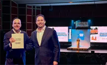 Manolo Jiménez respalda informe de Javier Díaz y pide unidad en Coahuila Manolo Jiménez respalda informe de Javier Díaz y pide unidad en Coahuila