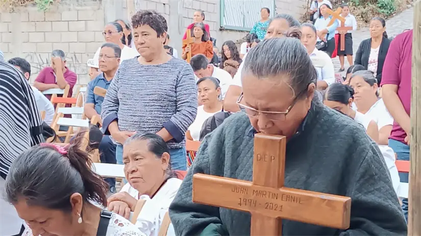El arzobispo fue quien encabezó el homenaje/Foto: María Inés Muñoz