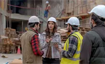 Crece el interés y necesidad de las mujeres por trabajar en la albañilería según INEGI