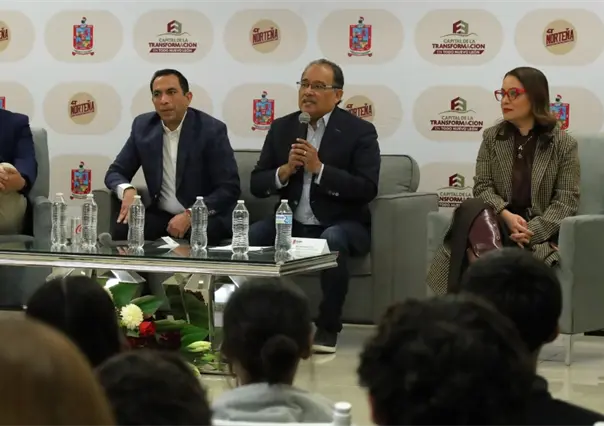 Andr&eacute;s Mijes lidera conversatorio en Escobedo para promover la participaci&oacute;n ciudadana juvenil