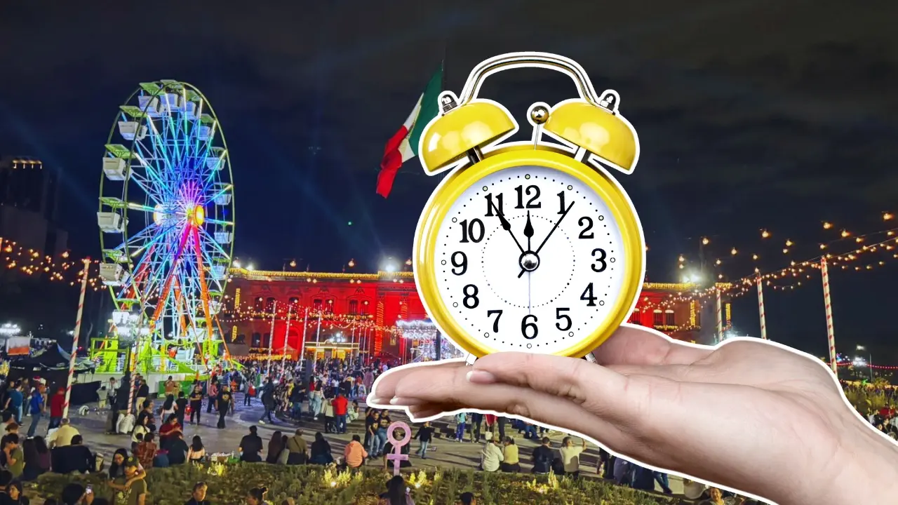 Un reloj y de fondo las atracciones de la MacroNavidad 2025 en Nuevo León. Foto: Composición Canva I POSTA