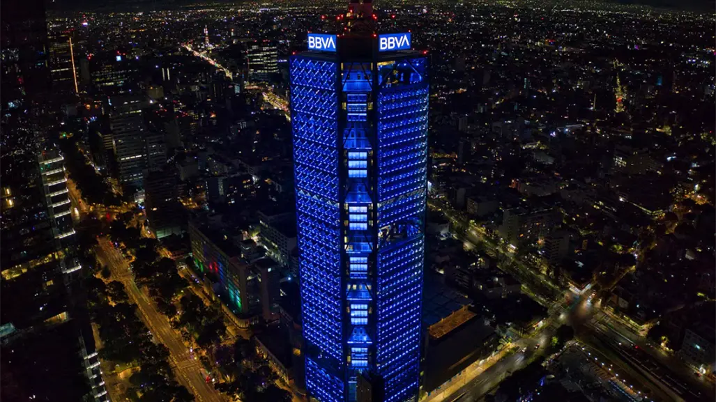 Torre BBVA México recibe el reconocimiento "10 Year Award of Excellence" por sostenibilidad y diseño