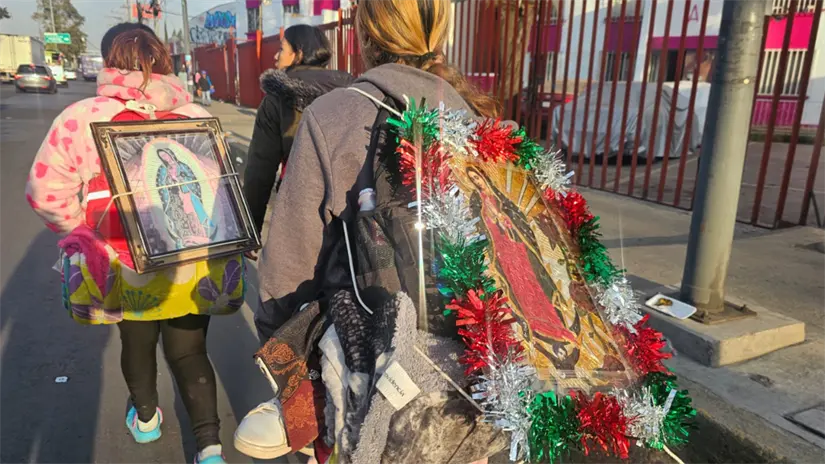 Avance de peregrinos hacia la Basílica de Guadalupe desde el oriente por Iztapalapa. | Foto: Luis Antonio Alfaro