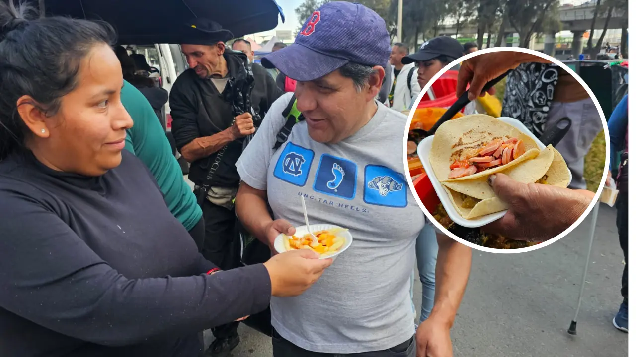 Vecinos en Iztapalapa regalan comida a peregrinos que van en camino a la Basílica de Guadalupe. | Foto:  Luis Antonio Alfaro