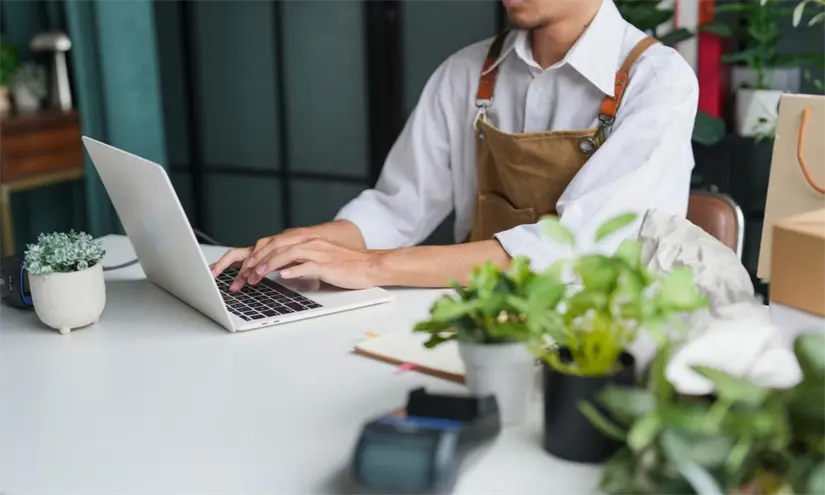 El renovado Crédito Colibrí ofrece las modalidades Colibrí Emprende y Colibrí Solidario (para grupos de mujeres y mixtos). Foto: Canva