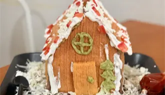 La casita de chicharrón: el nuevo fenómeno navideño hecho en México