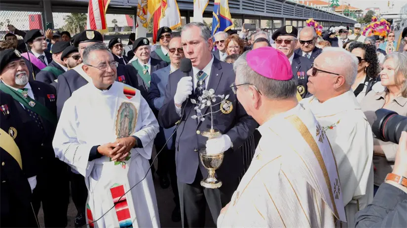 imagen recuadro El encuentro es toda una tradición católica entre frontera y frontera | Foto: Diócesis de Nuevo Laredo
