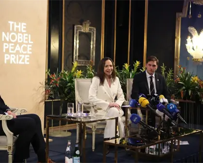 María Corina Machado confirma que recibió ayuda de EU para salir de Venezuela; aplaude a Trump