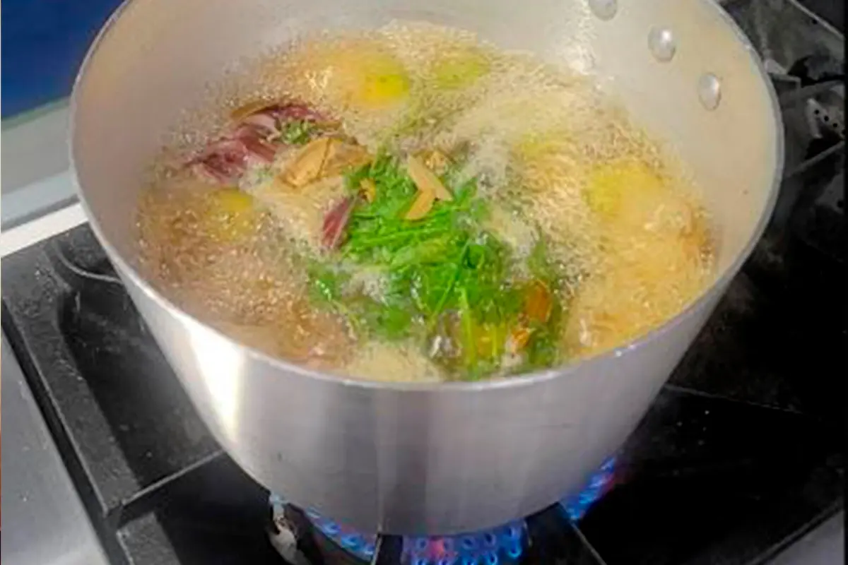 Tlaxcalli ofrece tortillas hechas a mano y tacos con guisos frescos que reflejan la tradición culinaria mexicana. Foto: Rocío Casas.