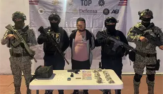 Operativo en la colonia Renacimiento deja a un detenido con arma, cartuchos y drogas en Escobedo